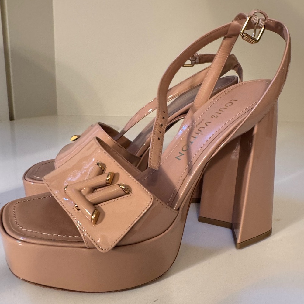 LOUIS VUITTON PLATFORM SANDAL SIZE 38.5 - Picture 5 of 8
